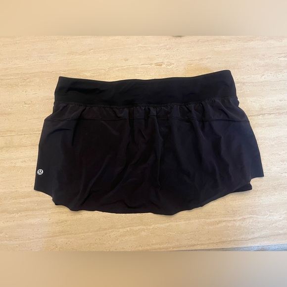 Lululemon Final Lap Black Skirt Skort Size 12 - Picture 7 of 11